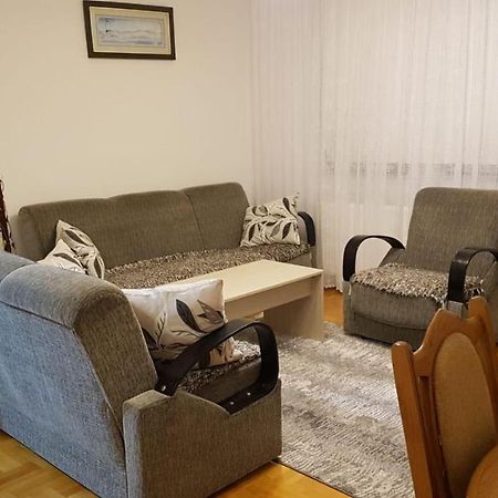 Redon Apartment 프리슈티나 외부 사진