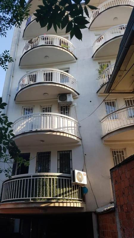Redon Apartment 프리슈티나 외부 사진